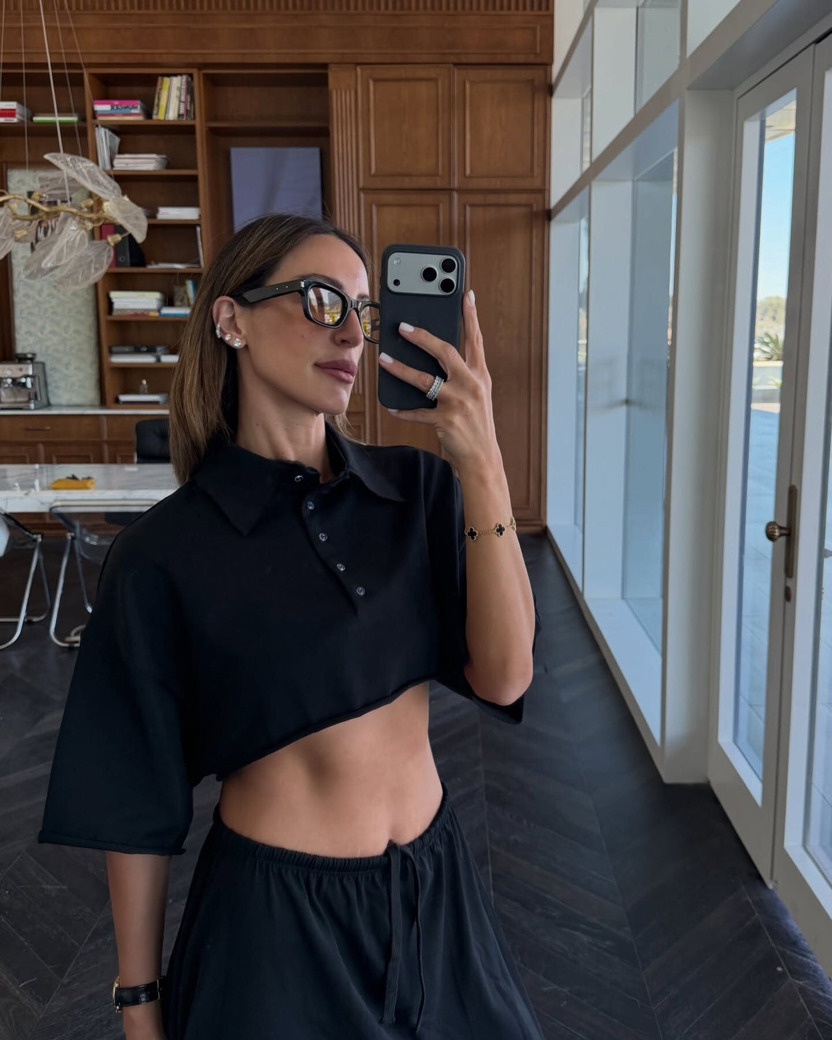 Isabeli Black