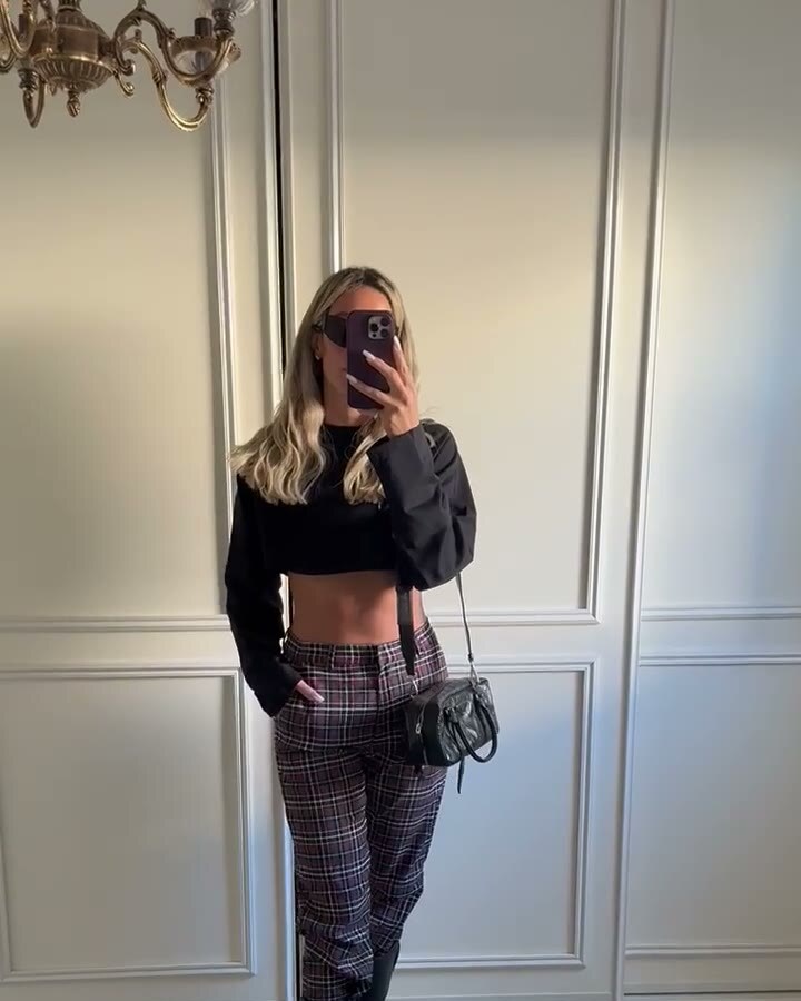 Jill, photo 2 of 3